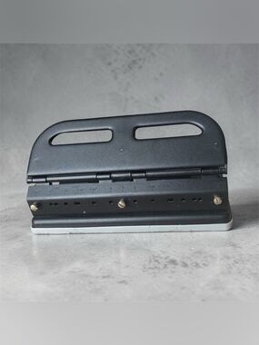 Vintage Swingline Heavy Duty Adjustable Multi-Hole Paper Punch